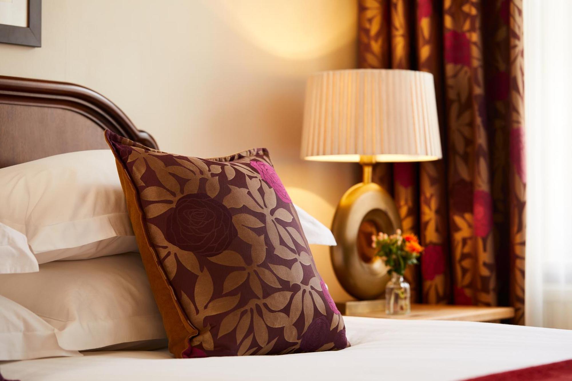 Macdonald Craxton Wood Hotel & Spa Ledsham  Dış mekan fotoğraf
